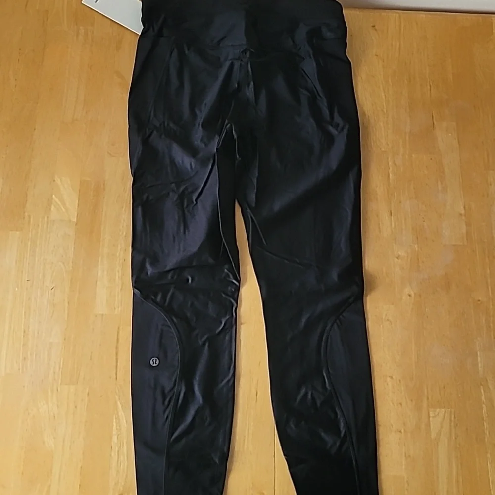 Lululemon Satin Shine Panelled High-Rise Tight 25